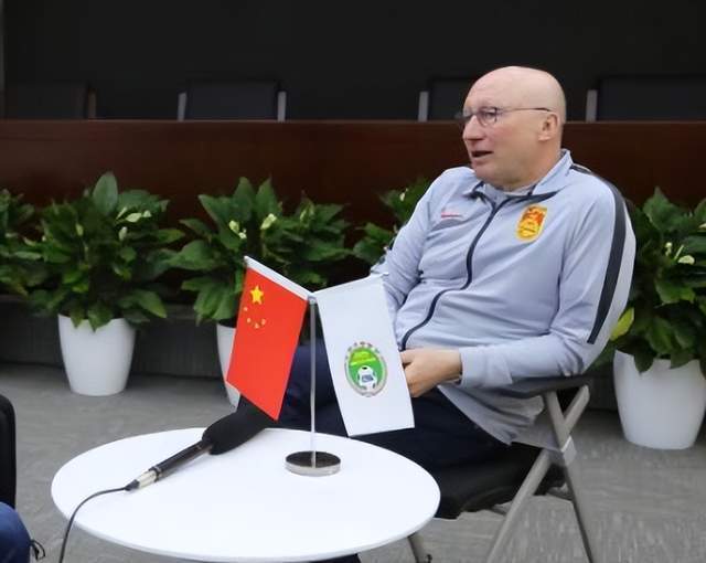 的薪水水平, 出预算仅有